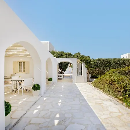 كورفوس فندق