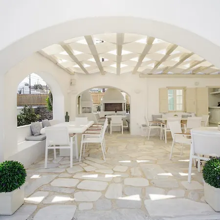 كورفوس فندق