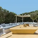 Corfos Ξενοδοχείο Ορνός
