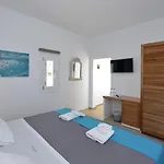 Corfos מלון 3*
