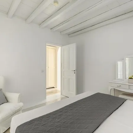 Corfos Ornos (Mykonos)
